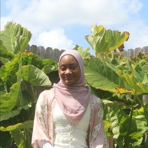 Meet your Posher, Halimah